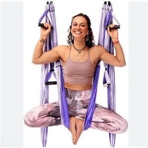 Yoga trapeze swing